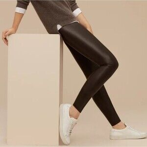 WILFRED FREE By ARITZIA Daria Vegan Leather Leggings Size Medium Edgy Casual‎